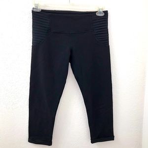 Lululemon Black Cropped Ribbed Waist Leggings